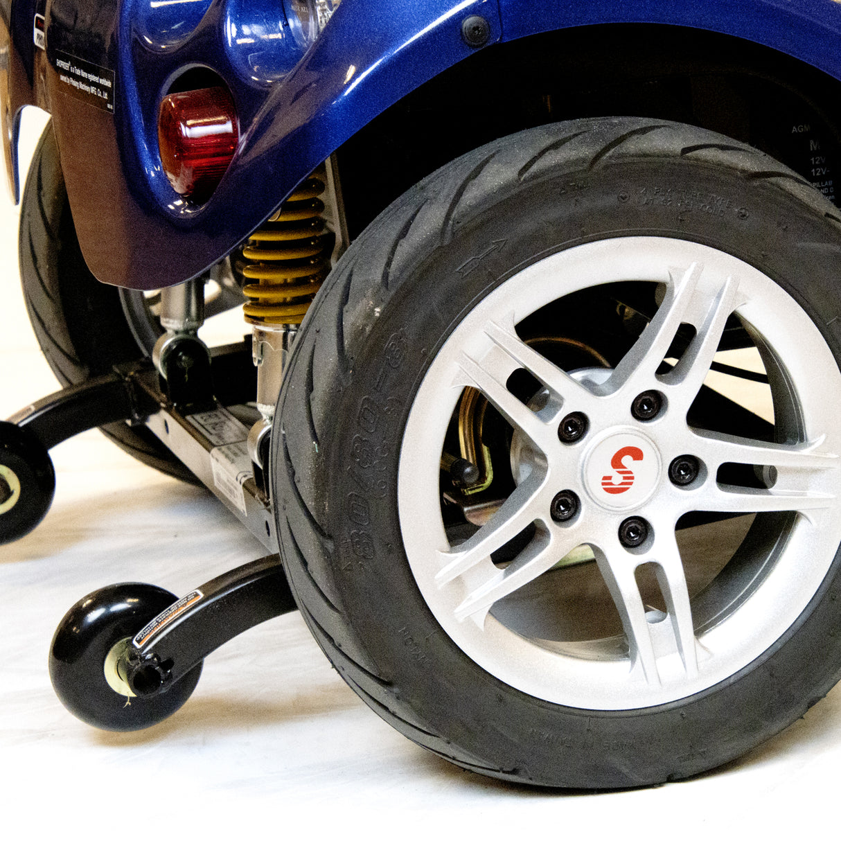 Roma Shoprider Girona 8mph Heavy Duty Class 3 Road Legal Mobility Scooter