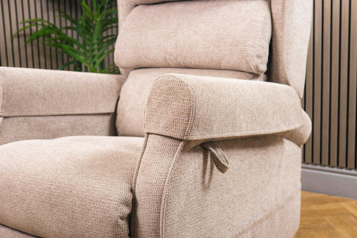 Easy Motion Sonnet Riser Recliner. Includes Free Delivery With Engineer Installation And 5 Years Warranty!