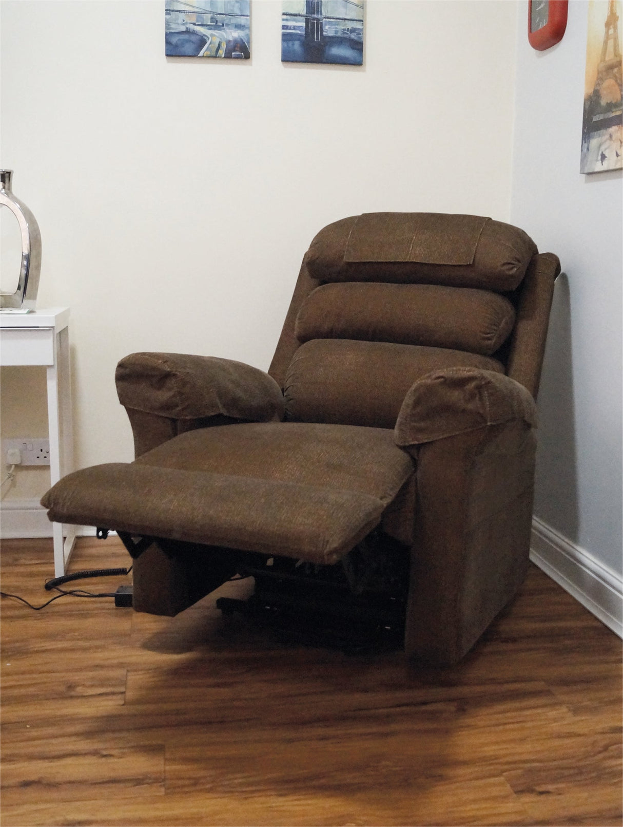 Ecclesfield Wall Hugging, Chenille Material Single Motor Rise and Recliner Chair