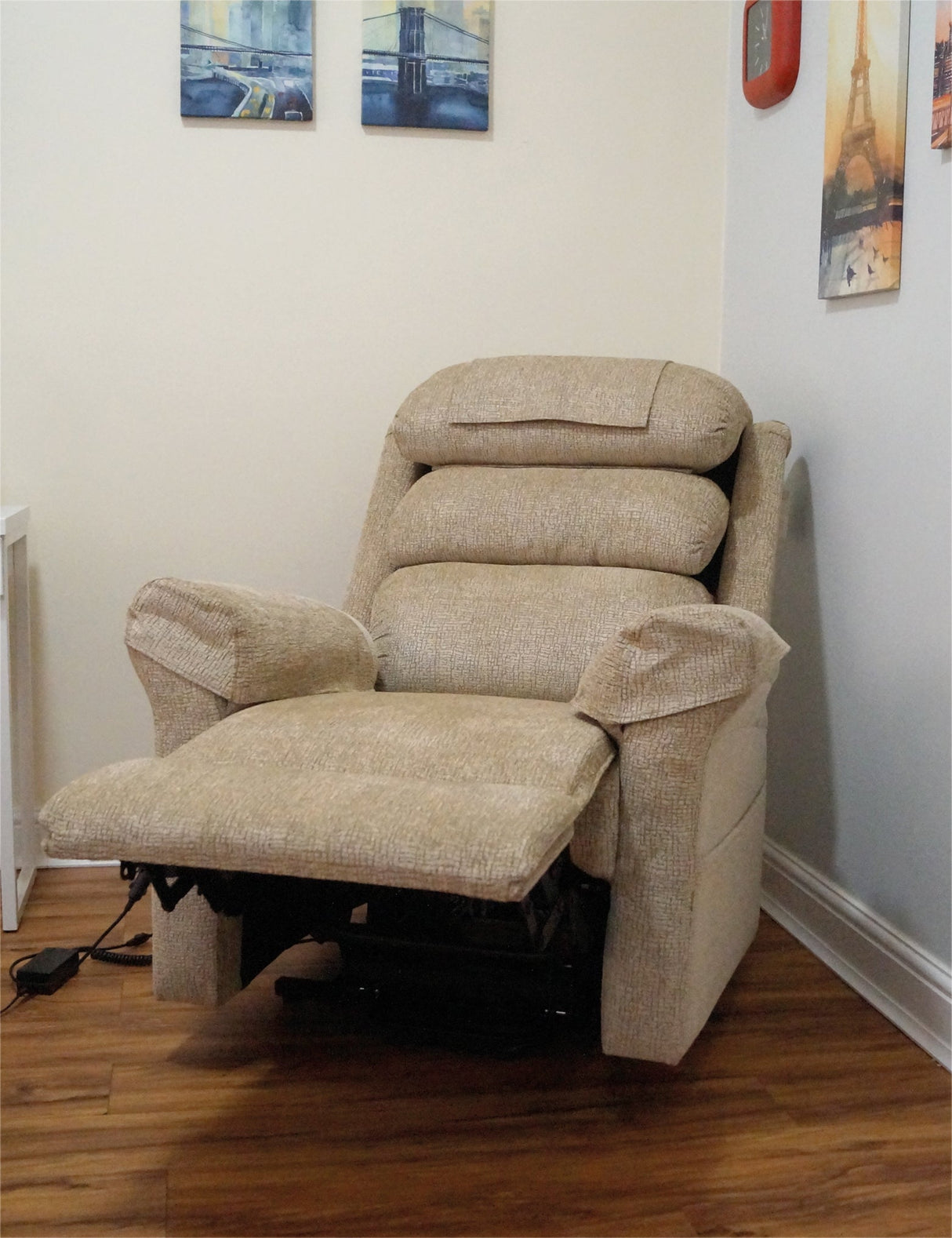 Ecclesfield Wall Hugging, Chenille Material Single Motor Rise and Recliner Chair